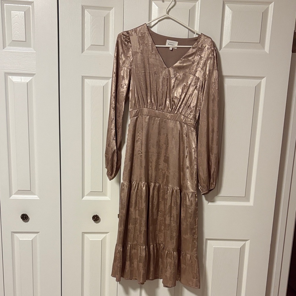 Elegant rose gold Long-Sleeve Dress
